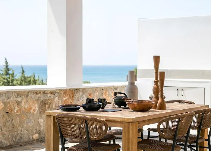 Mare Mio, Beachfront, Newly Rennovated Nyaraló