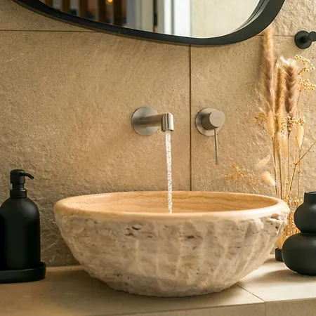 Дом отдыха Mare Mio, Beachfront, Newly Rennovated