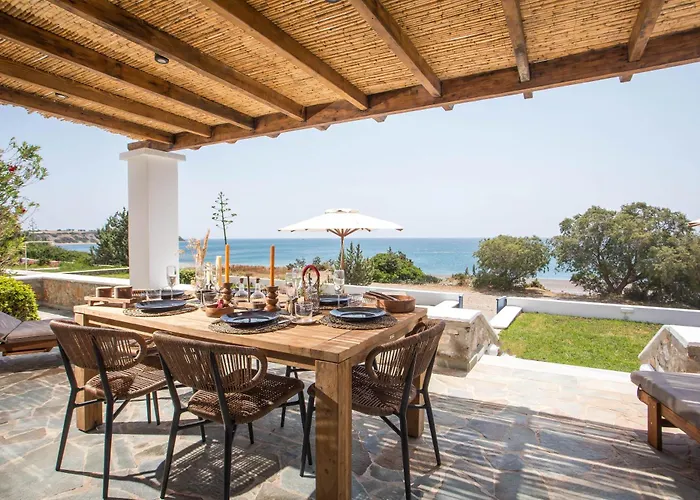 Mare Mio, Beachfront, Newly Rennovated *